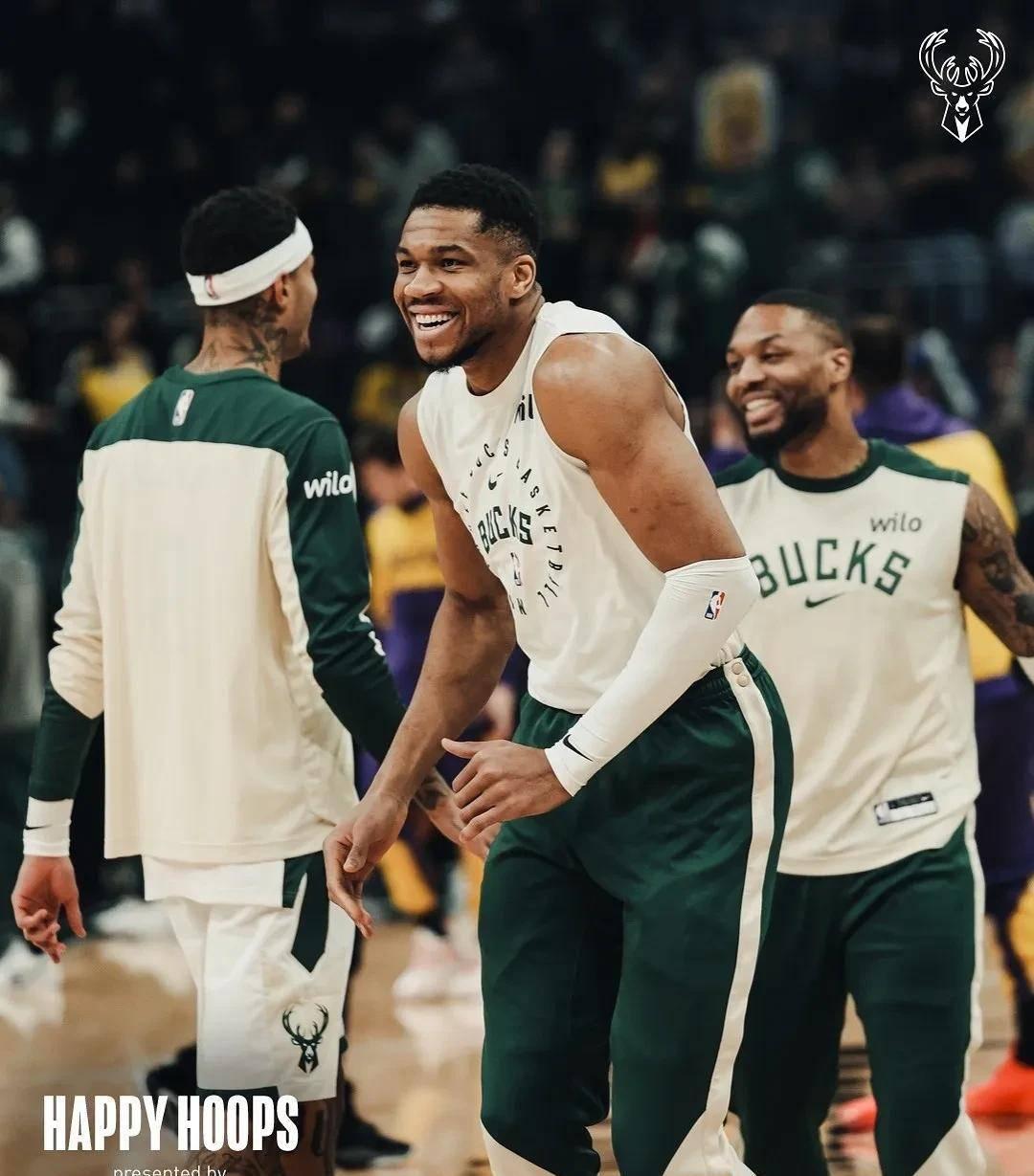 乐鱼官网-关于转折点！密尔沃基雄鹿队长鼓劲，国王杯今晚攻防权衡，引发热议，身体对抗强度拉满的信息-乐鱼官网